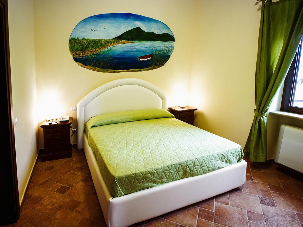 Agriturismo Ferrari كابرارولا الغرفة الصورة